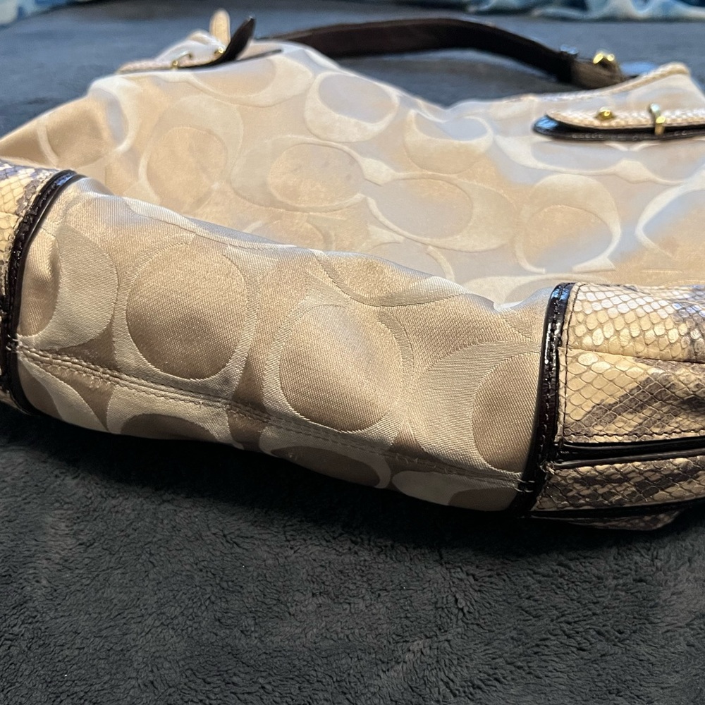 Great Authentic Coach Colette Python Beige Large … - image 4